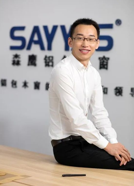 森鹰窗业企业董事长辞职
