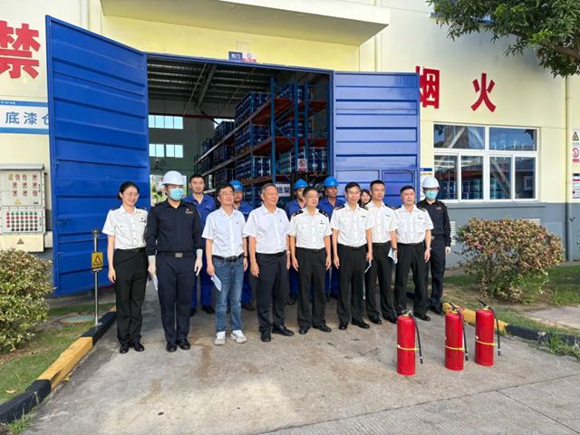 翔安海关产品监管科党支部与双瑞涂料产业第二党支部 举行共建签字仪式暨联合开展危化品泄露应急演练