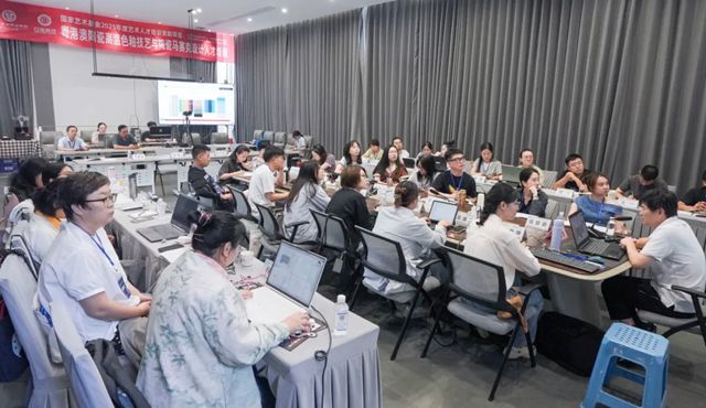 旭日集团总经理宁红军受邀为国家艺术基金2025年艺术人才培训项目授课