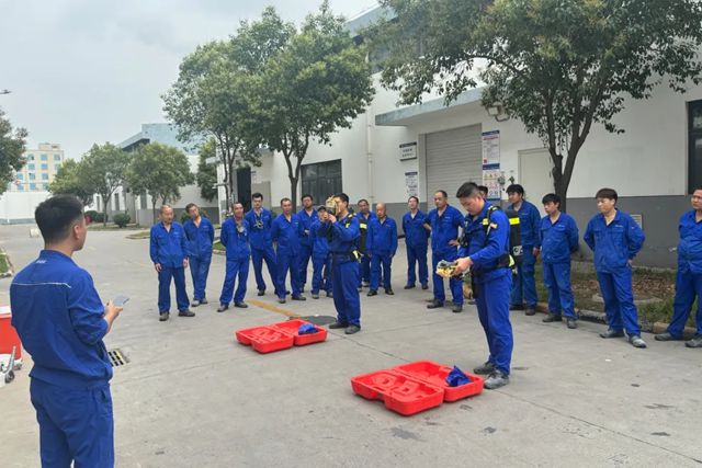 双瑞涂料产业洛阳基地生产一线开展消防比武演练活动