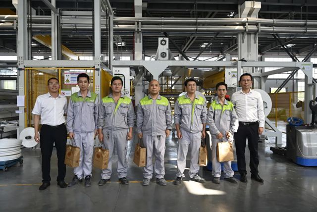 人本凯伦丨防暑消夏 跨越高温——凯伦工会倾情慰问生产一线员工