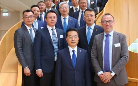 招商局集团高层代表团访问海虹老人集团丹麦总部