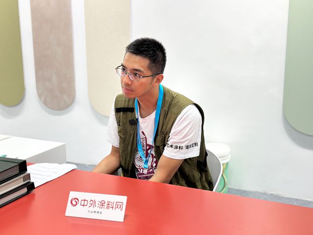 这面墙火了！英尼斯特“黑科技”引爆广州建博会，经销商争相打卡