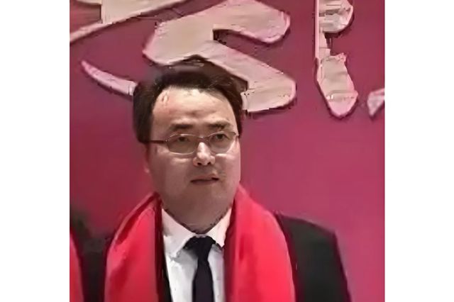 江山欧派副董事长、总裁王忠离职
