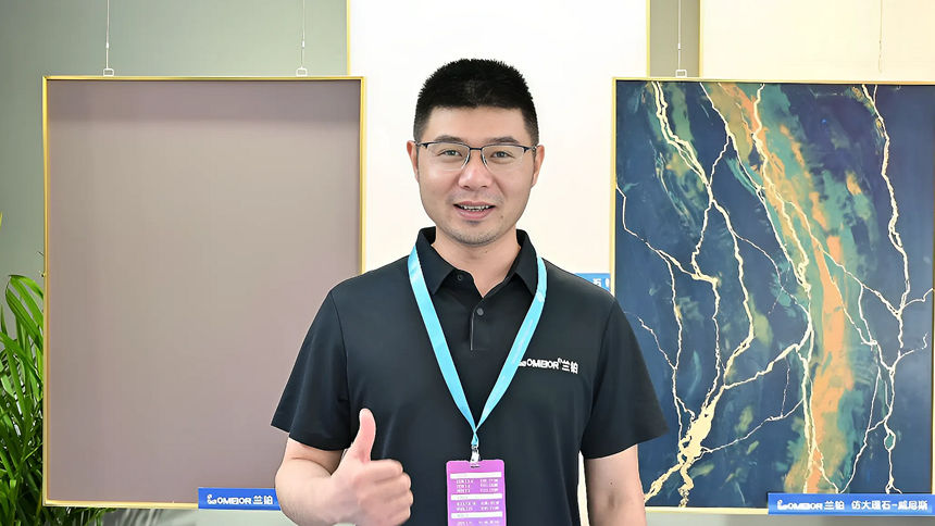 法拉利工厂同款艺术漆空降建博会！兰铂展位引设计师疯狂打卡