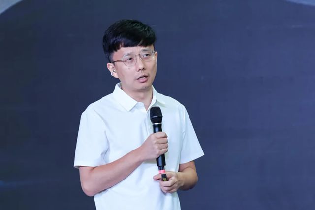 无缝——百得胜水漆柜体重磅发布，共启家居无缝新时代
