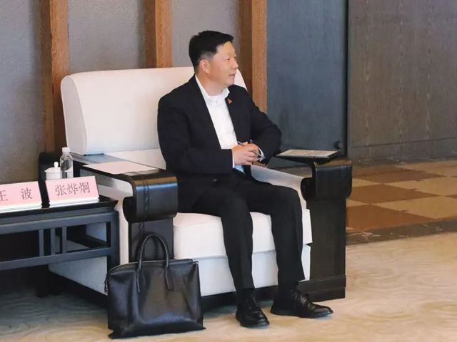 西卡首席执行官率团参访上海建工集团！