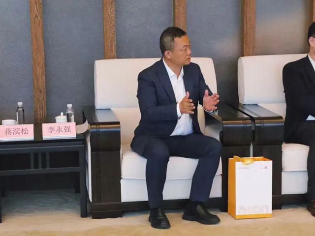西卡首席执行官率团参访上海建工集团！