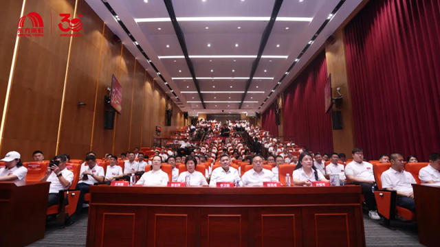 时间的回响，信赖的答案 | 东方雨虹30周年工建合伙人会议盛典启新章