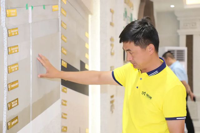 云南易高代表团莅临刚玉集团参观交流，共话行业发展新机遇​