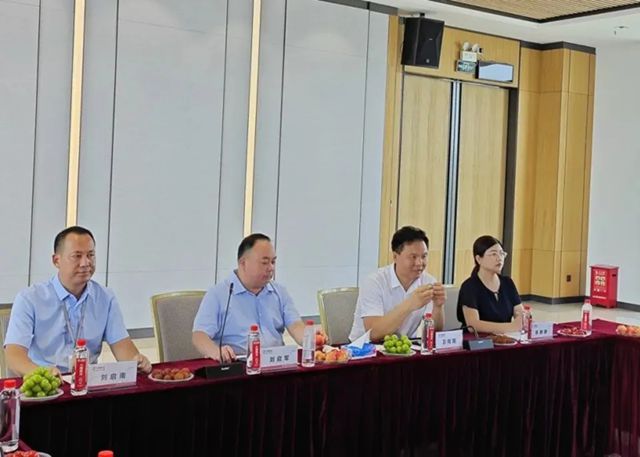 中国建筑防水协会青年企业家分会领导一行莅临九阳参观交流