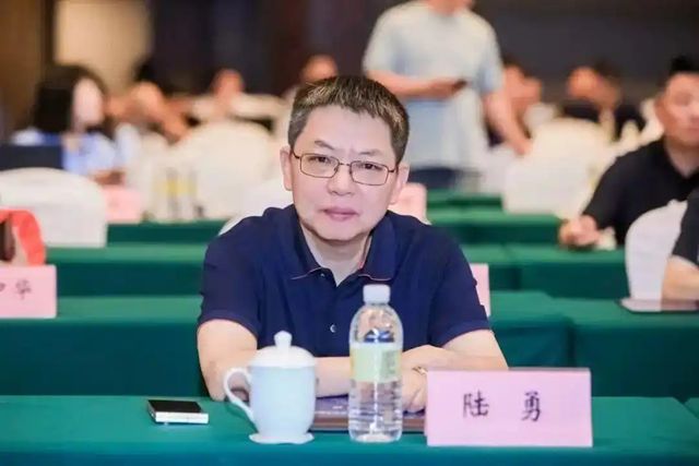 又一家居上市公司董事长被留置！曾豪掷6.5亿拿到实控权