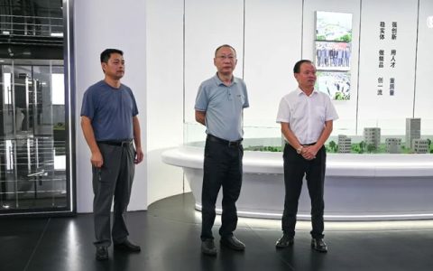 武进区新材料产业商会会长张云等领导一行莅临晨光参观 共探新材料创新发展新路径