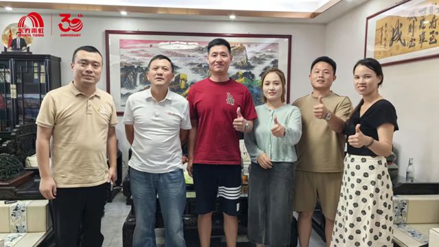 乘势谋新篇，聚力赢未来丨东方雨虹董事长李卫国与青岛合伙人共启发展新程