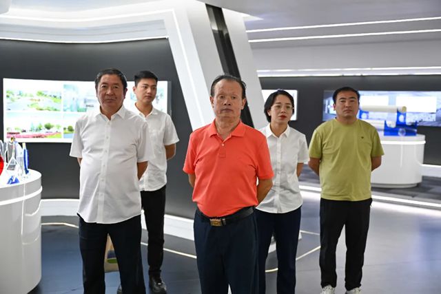 安徽墙煌科技考察团到访晨光产业园 聚焦陶瓷水漆 共话合作！