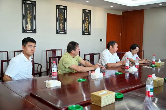 安徽墙煌科技考察团到访晨光产业园 聚焦陶瓷水漆 共话合作！