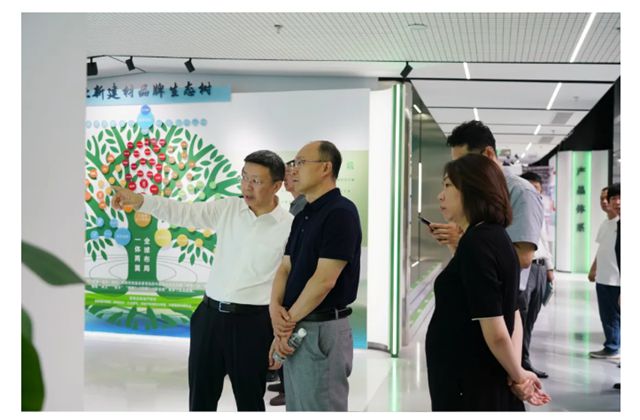 北新建材与昌房公司签署战略合作协议