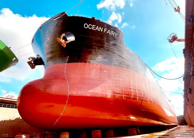 鱼童有机硅低阻防污漆助87000DWT“OCEAN FAIRY”轻盈破浪