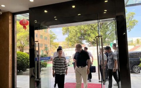 韶关市委常委、统战部部长高冬瑞带队到合众化工调研