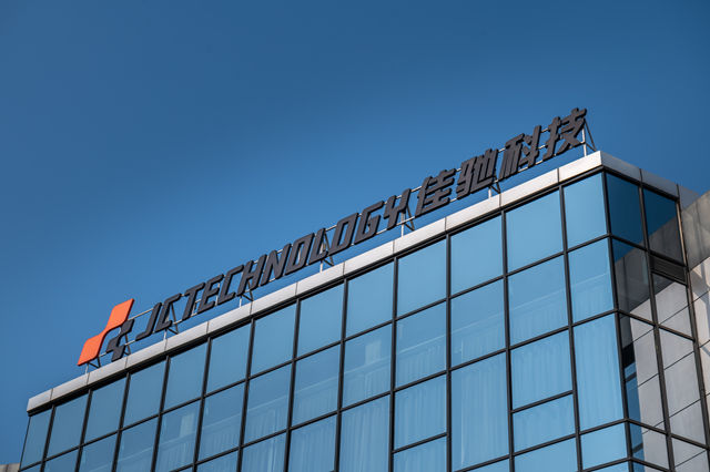 研发翻倍、利润减半、营利双降！军工隐身涂料龙头怎么了？