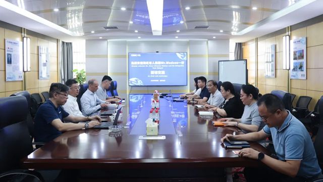海虹老人集团能源和基础设施业务执行副总裁Steen先生一行拜访南通中集特箱