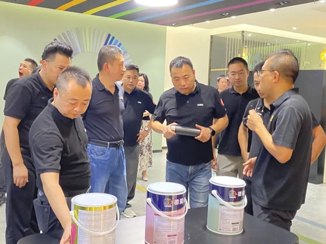 深化合作｜中博装饰集团莅临德爱威杭州工厂，共探品质未来！