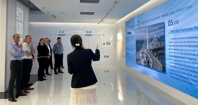 海虹老人集团能源和基础设施业务执行副总裁Steen先生率团访问振华重工