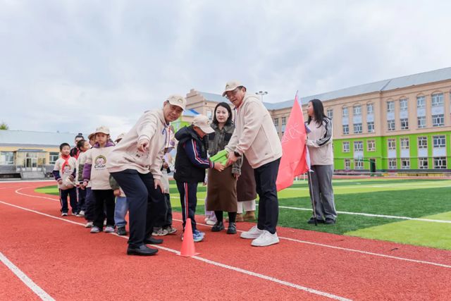 十四年公益同行！立邦携手陶氏走进内蒙古额尔古纳市三河小学