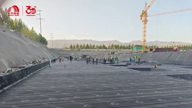攻克高盐碱地防水难题，东方雨虹为新疆铁门关项目保驾护航