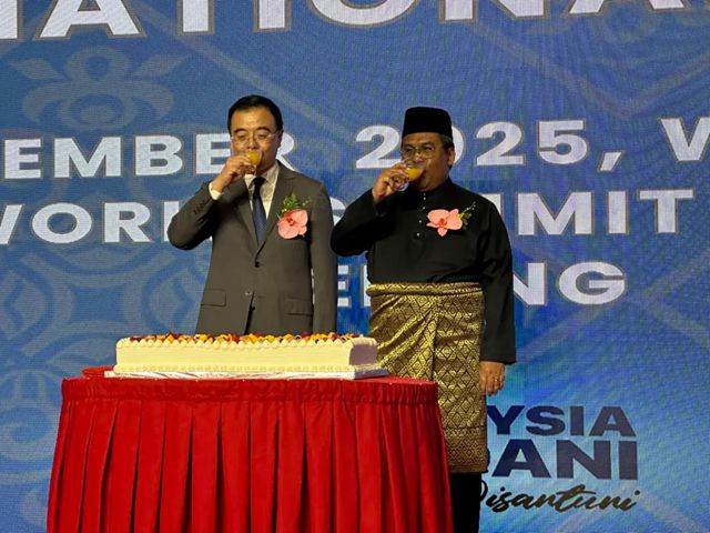 中国建筑材料流通协会应邀出席“马来西亚国庆招待会”