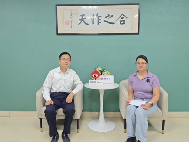 城市更新 引领未来|紫荆花新材料集团与上海蜂仝科技达成战略合作