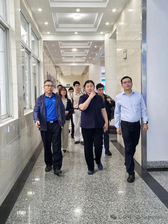 大亚湾开发区领导专家莅临金陵涂料，共探重防腐破局之道