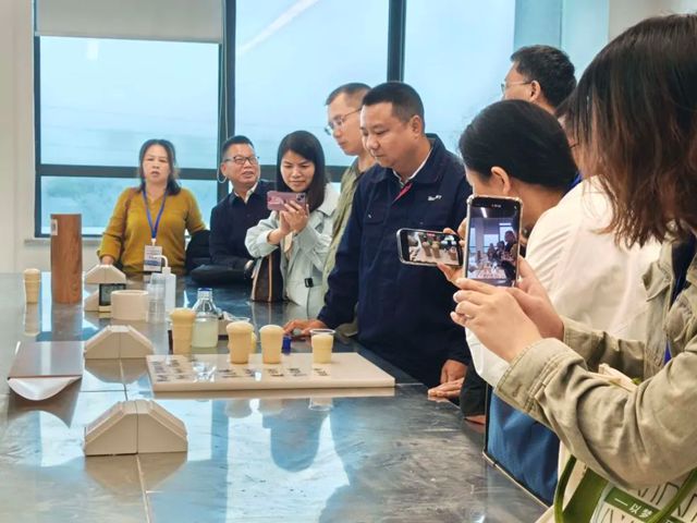 中学化学卓越教师走进邦弗特，产教融合赋能科学教育