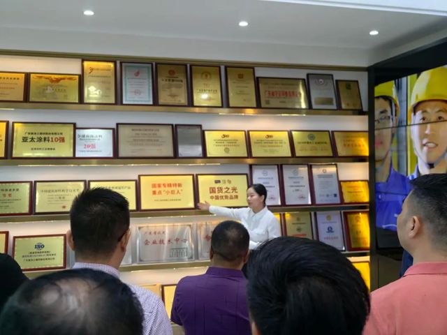 嘉丽士 | 跨市携手谋发展！东莞 & 佛山企业协会莅临交流，聚力合作新路径