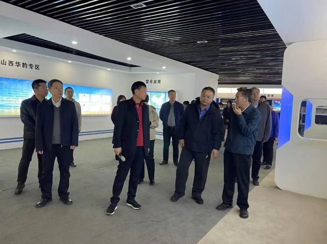 天津市武清区人大主任点赞华豹公司创新