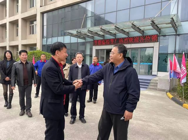 天津市武清区人大主任点赞华豹公司创新