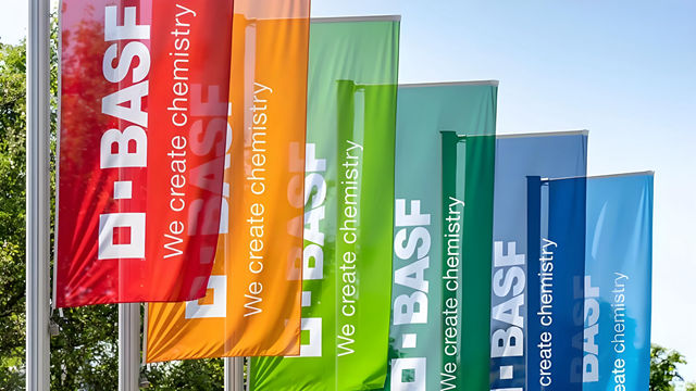 在华逆势增长5.1%，巴斯夫三季度营收1258亿，用15亿欧元回购为自身价值“投票”