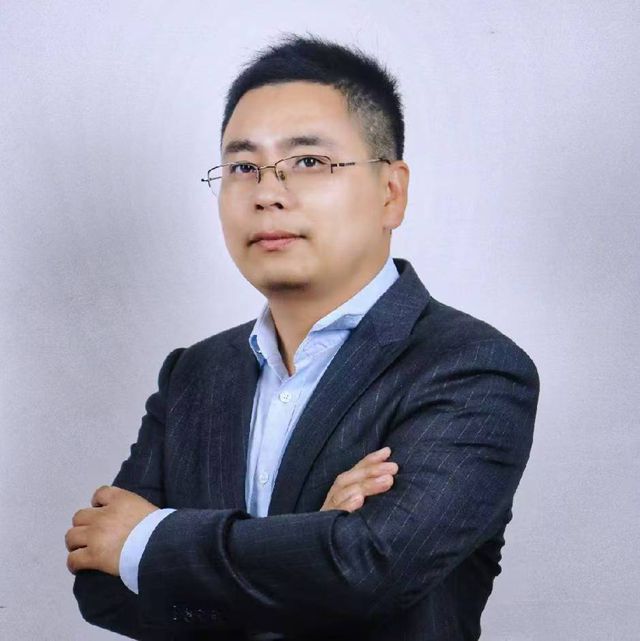 降本40%还零色差！亚卡仿石漆的“破局密码”，藏在这两次决策里