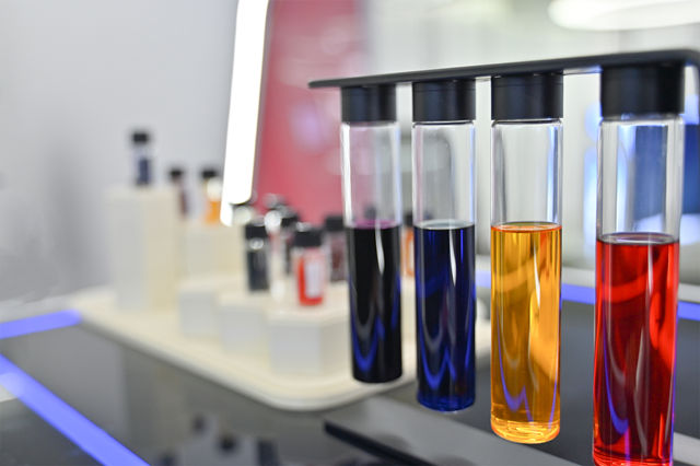 主动砍掉房地产项目，看似丢掉肥肉，实则躲过一劫 ——访晨光涂料董事长缪国元