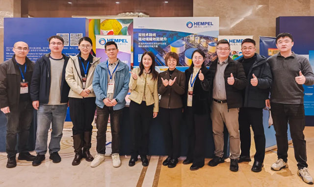 海虹老人亮相2025年耐高温防腐和防火技术研讨会，双技术路线驱动储罐效能提升