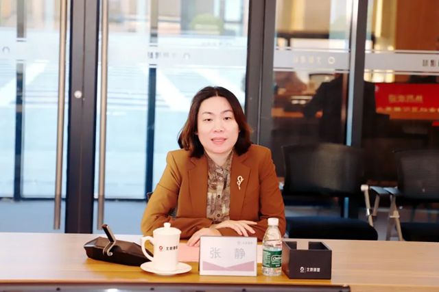 天津经开区管委会党委常委、管委会副主任任东生一行到北新建材开展合作交流