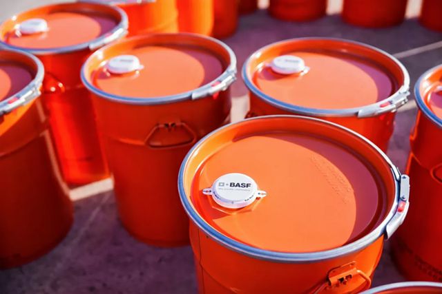 巴斯夫全新高性能分散剂生产线在中国南京正式投产