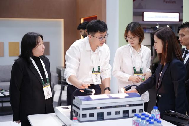 三棵树闪耀2025迪拜五大行业展，中国绿色涂料新启程