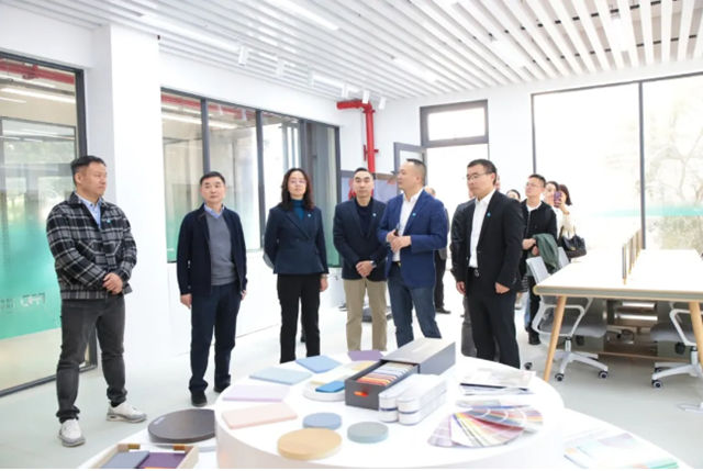 展辰新材&玛格定制家居“家居涂装与色彩实验室”正式揭牌！