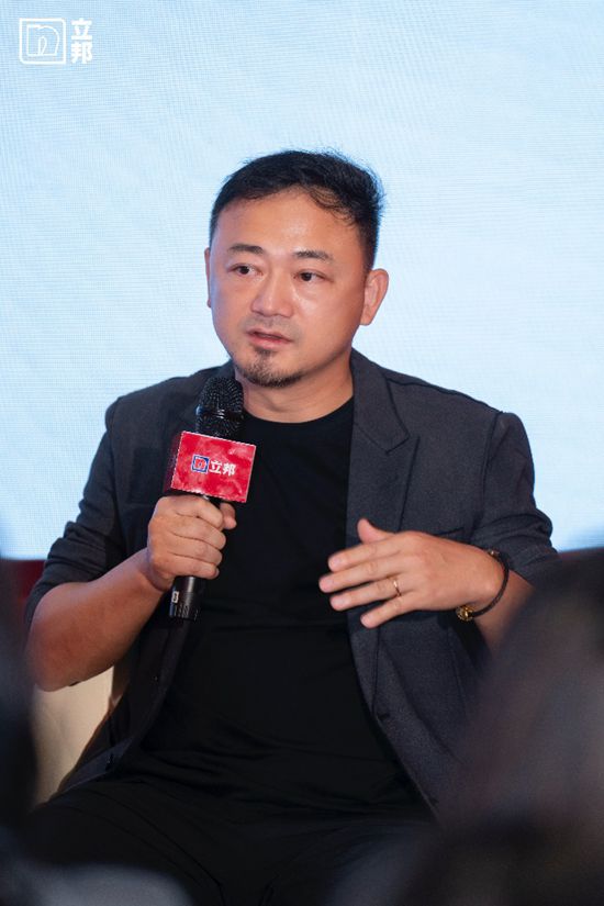 立邦魔术漆代言人朱珠现身广州设计周，与立邦共话“美学无界”