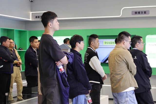 聚焦绿色修缮！同安区政府领导一行莅临固克节能，解锁城市更新新路径！