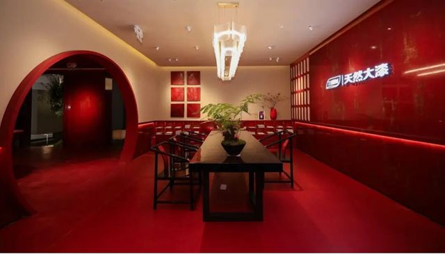 百里千刀一斤漆，三棵树如何让“东方至美”的天然大漆走进千家万户？