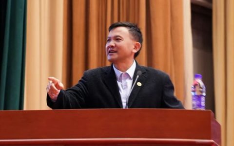 正经历建筑建材业“寒冬”？东方雨虹掌舵人李卫国：这个行业的破冰点，极有可能在农村