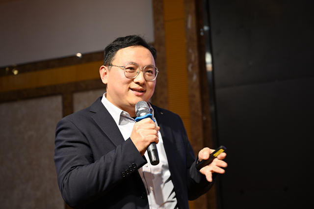 艺术涂料“内卷”如何解?成都恳谈会大佬们给出了回归本质的答案