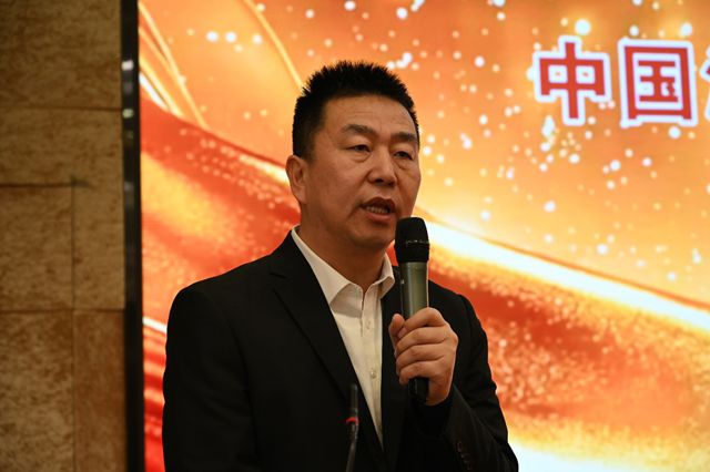 西部涂料“破局者”山城亮剑：硬核报告解码2026绿色转型“生存法则”